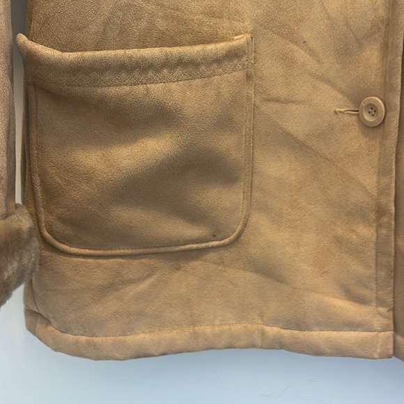 SOLD | Brown Coat with Pockets - Picture 4 of 13